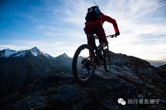 速降山坡自行车最新版下载安卓-速降山坡自行车无限背包无限血下载v.2.56